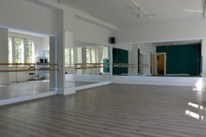 Ecole de danse classique et house dance à Lausanne FaNa Space